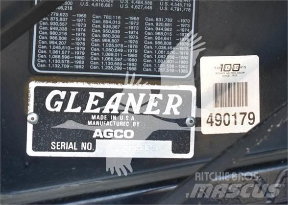 Gleaner R62 Зерноуборочные комбайны