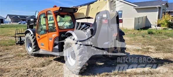JLG 742 Телескопические погрузчики