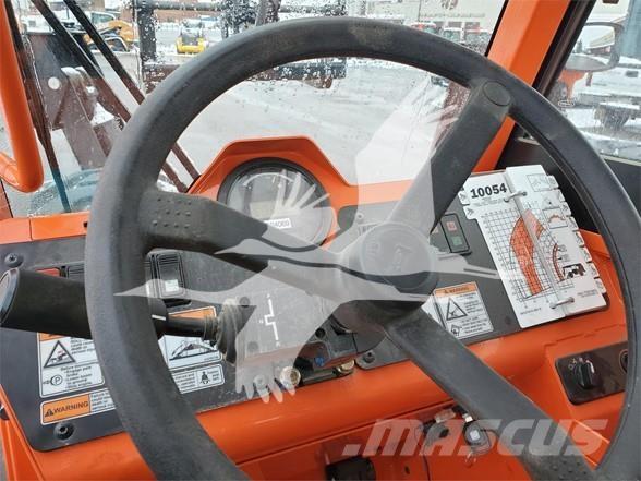 SkyTrak 10054 Телескопические погрузчики