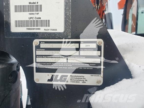 SkyTrak 10054 Телескопические погрузчики