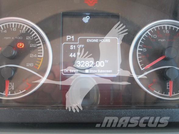 Versatile 400 Трактора