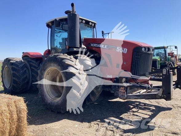 Versatile 550 Трактора
