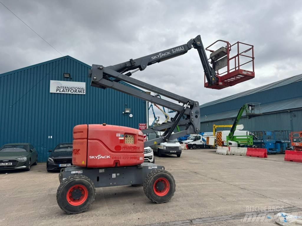 SkyJack SJ 46 AJ Коленчатые подъемники