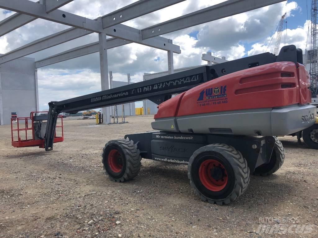 SkyJack SJ 66 T Коленчатые подъемники
