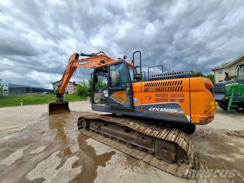 Doosan DX 225 LC-5 Гусеничные экскаваторы