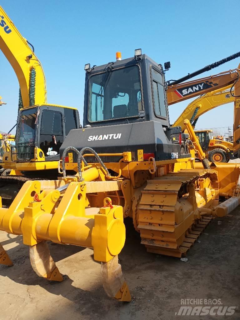 Shantui SD 16 Гусеничные бульдозеры