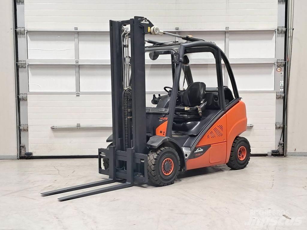 Linde H25T-02 Газовые погрузчики