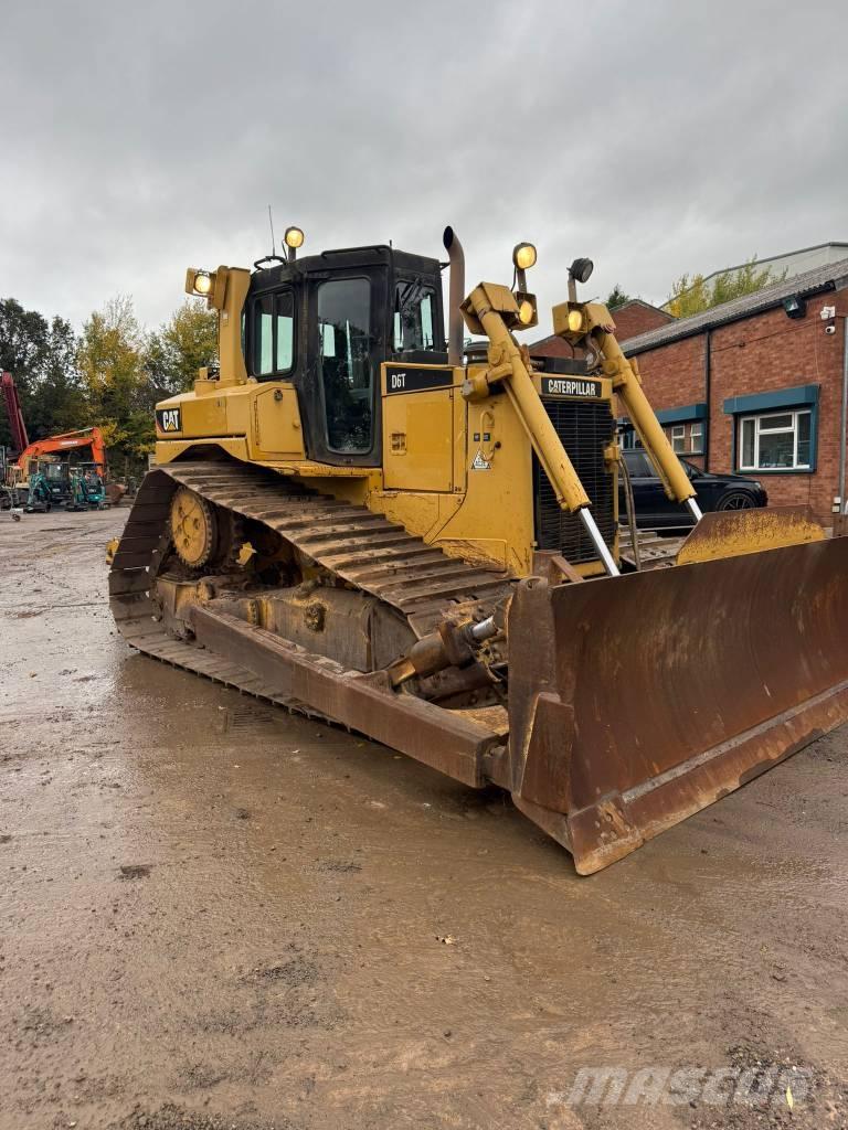 CAT D 6 T LGP Гусеничные бульдозеры