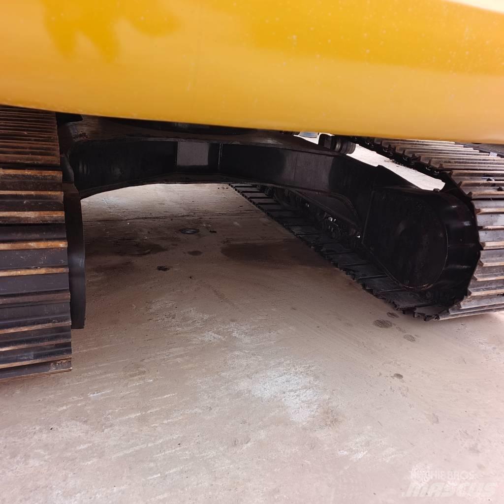 CAT 320D Гусеничные экскаваторы