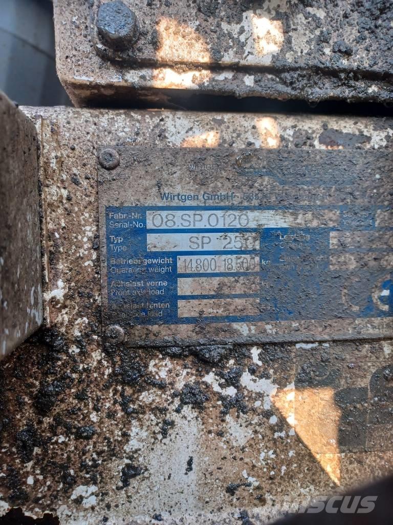 Wirtgen SP250 Опалубка