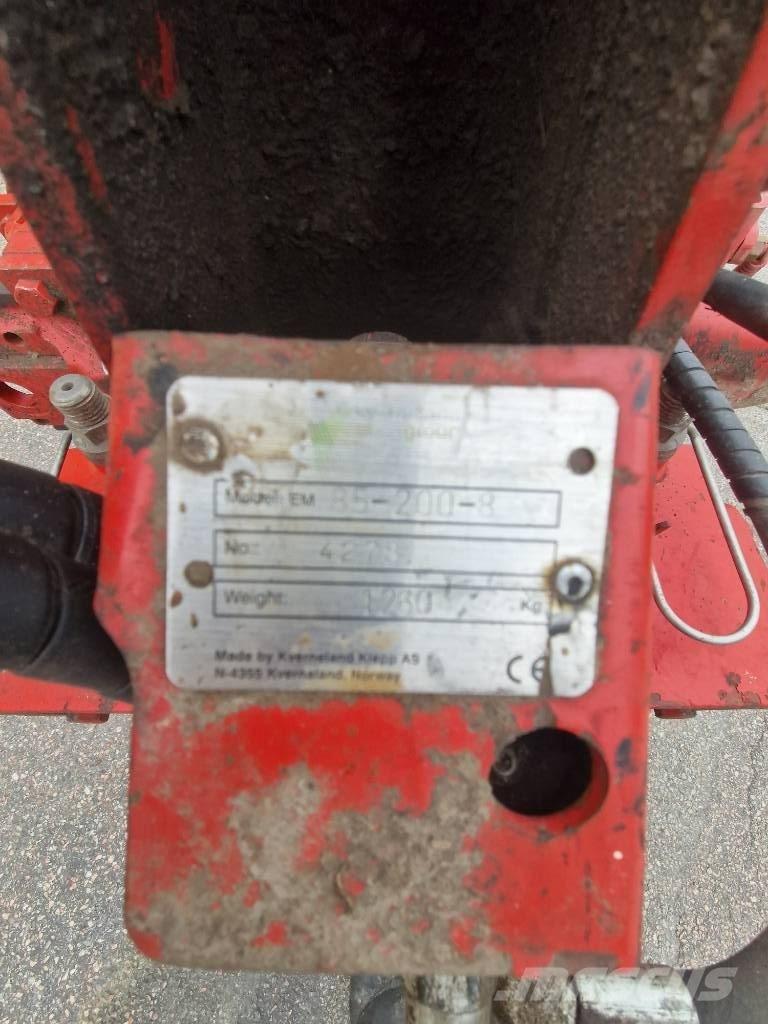 Kverneland EM85 Оборотные плуги