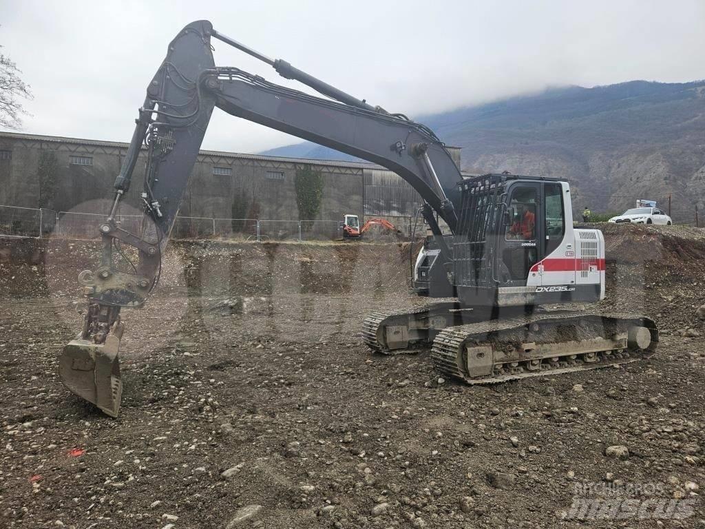 Doosan DX 235 LCR Гусеничные экскаваторы