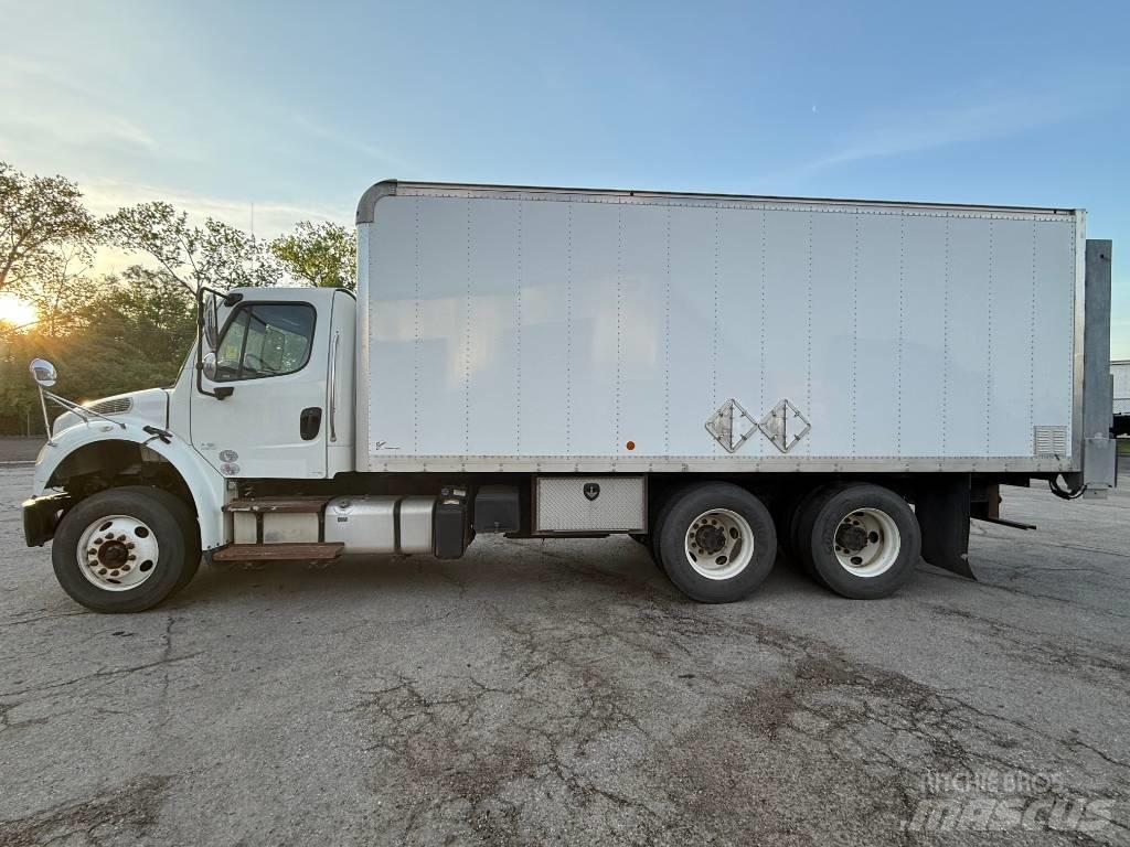 Freightliner M 106 Грузовики-Фургоны