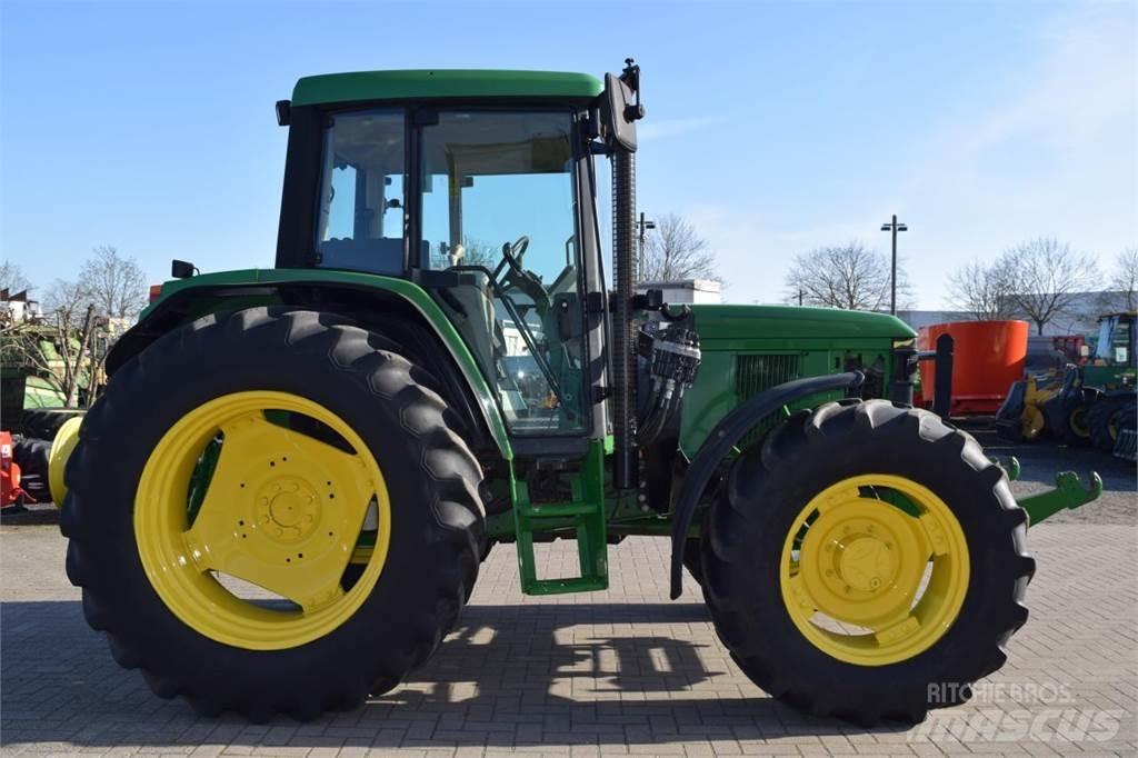 John Deere 6410 Трактора