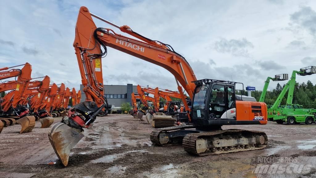 Hitachi ZX250LC-6 Гусеничные экскаваторы