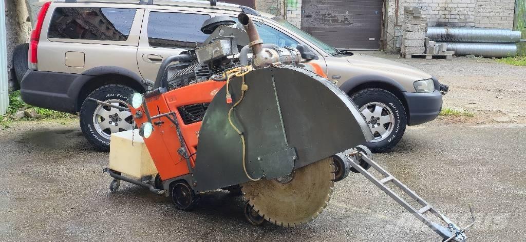 Husqvarna fs7000 Траншеекопатели