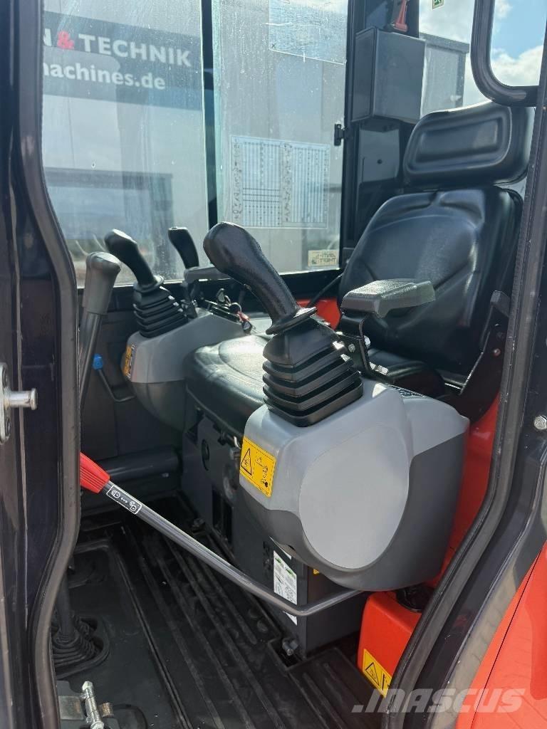 Kubota U 20-3 Мини-экскаваторы