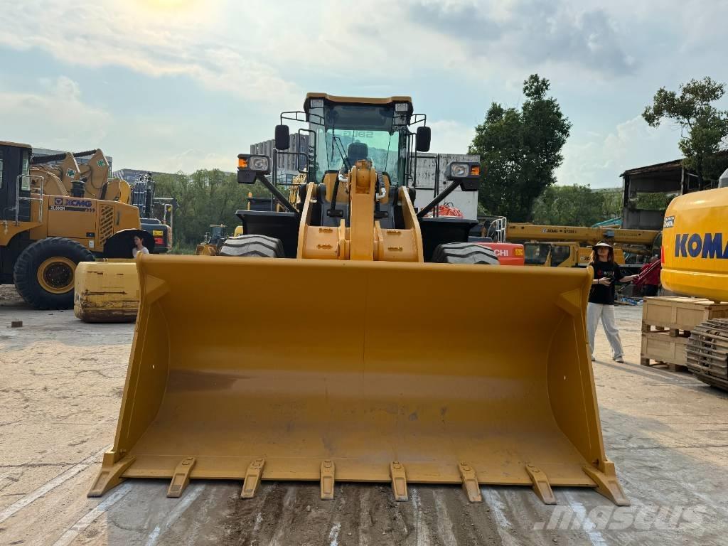 SDLG 958F Фронтальные погрузчики