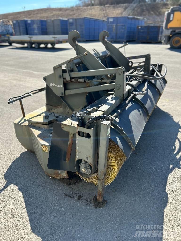 Holms Sweeper PH300 Навесные щетки