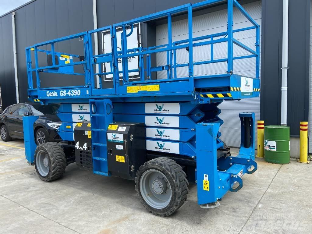 Genie GS 4390 Ножничные подъемники