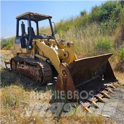 CAT 953C Гусеничные фронтальные погрузчики