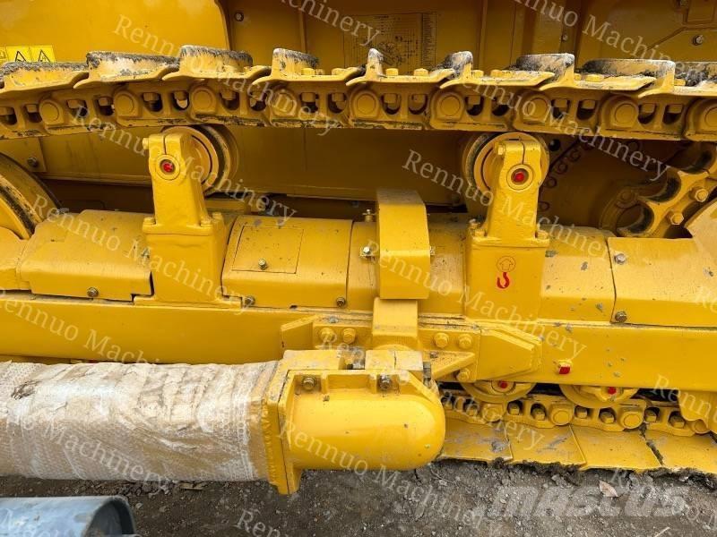 Shantui SD 16 Гусеничные бульдозеры