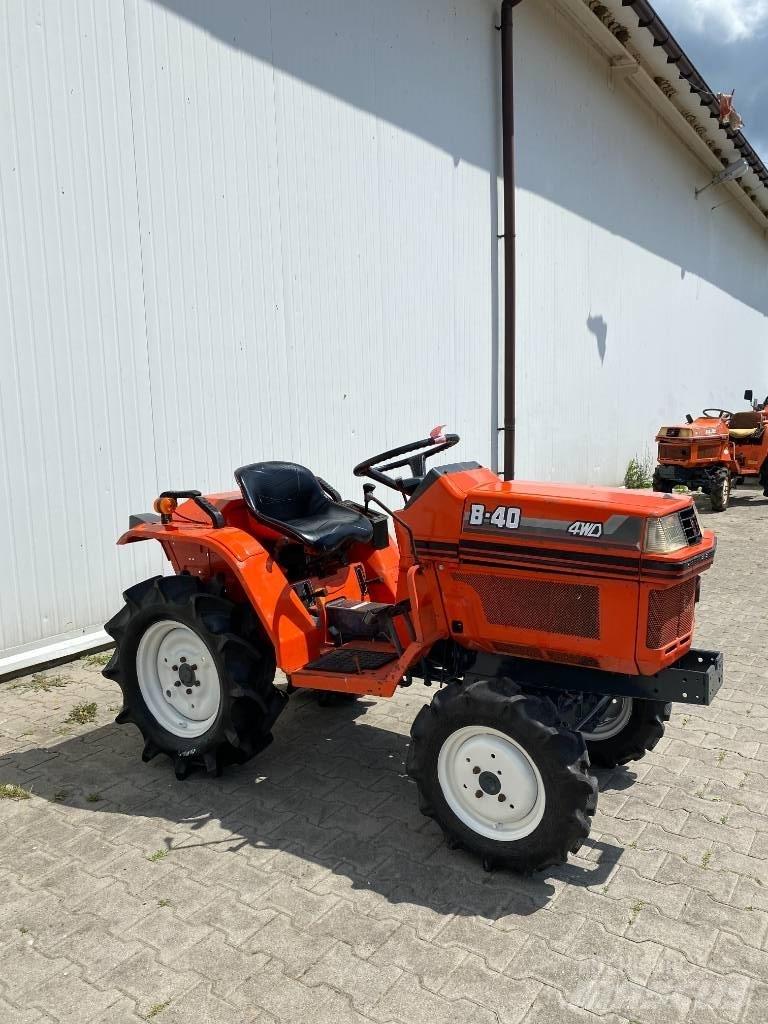 Kubota B 40 Коммунальные тракторы