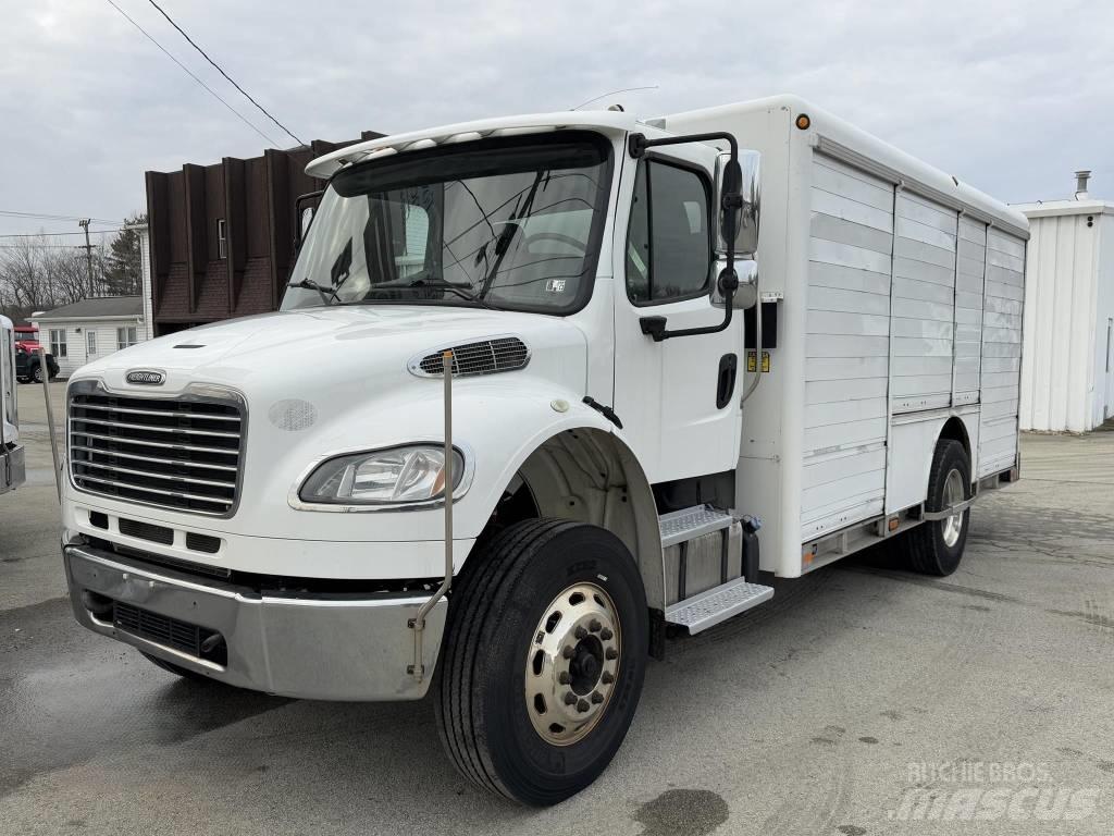 Freightliner M2 Грузовики для доставки напитков