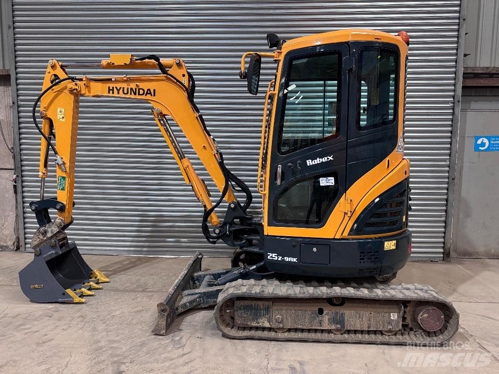 Hyundai R25Z-9 AK Мини-экскаваторы