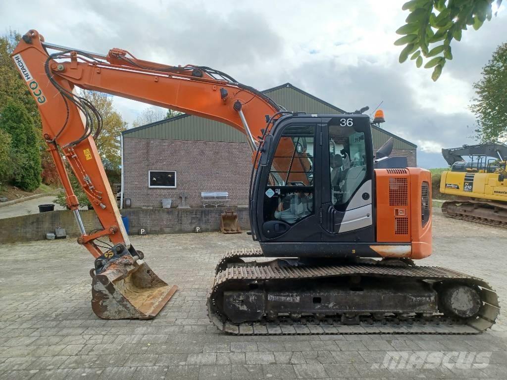 Hitachi ZX 135 US-6 Гусеничные экскаваторы