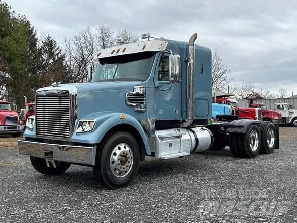 Freightliner 122SD Седельные тягачи