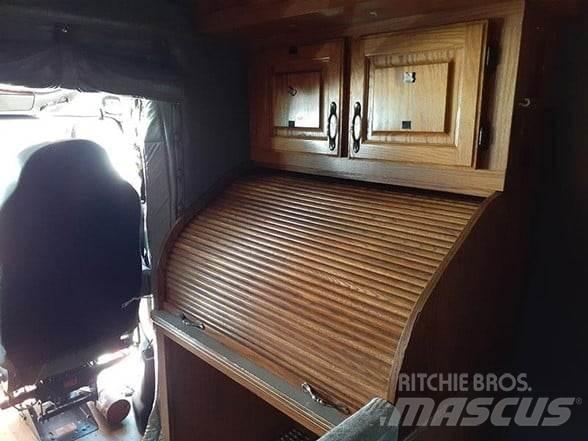 Kenworth T600 Седельные тягачи