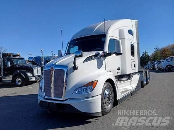 Kenworth T680 Седельные тягачи