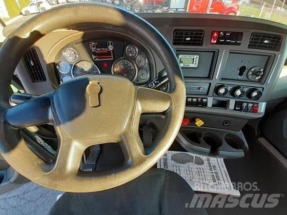 Kenworth T680 Седельные тягачи