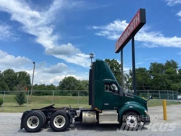Kenworth T680 Седельные тягачи
