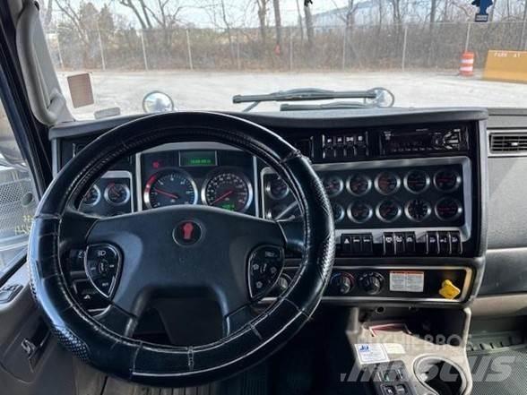 Kenworth T800 Грузовики-Самосвалы