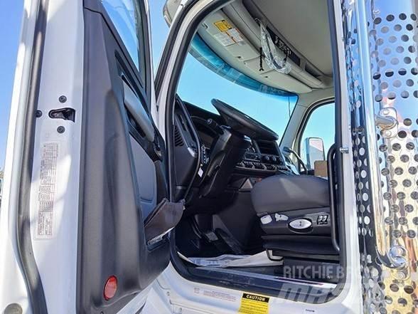 Kenworth T880 Грузовики-Самосвалы