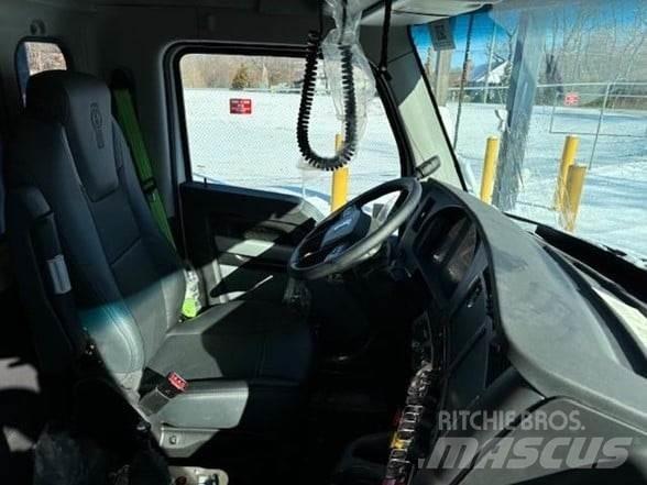 Kenworth T880 Грузовики-Самосвалы