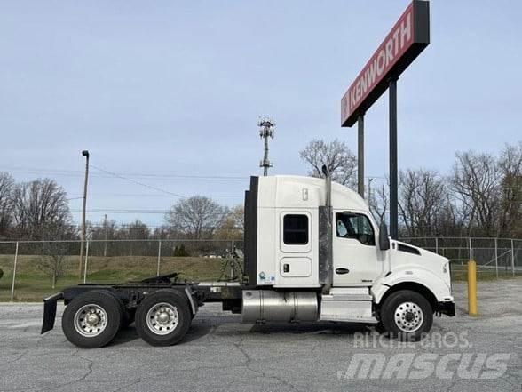 Kenworth T880 Седельные тягачи