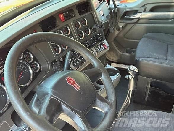 Kenworth T880 Грузовики-Самосвалы