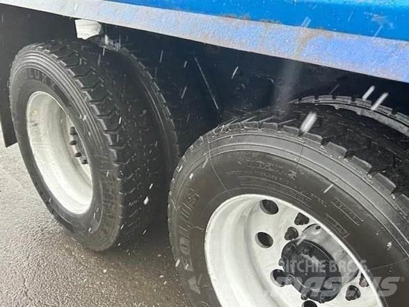 Kenworth T880 Грузовики-Самосвалы