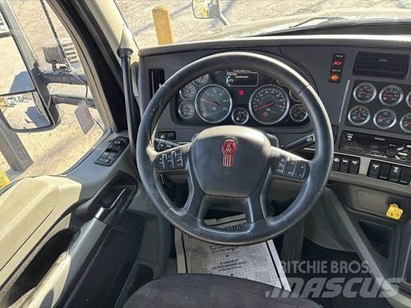 Kenworth T880 Грузовики-Самосвалы