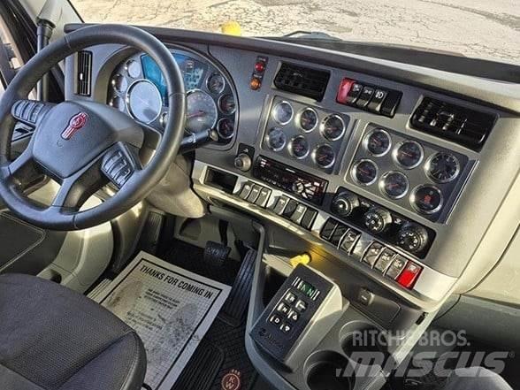Kenworth T880 Грузовики-Самосвалы