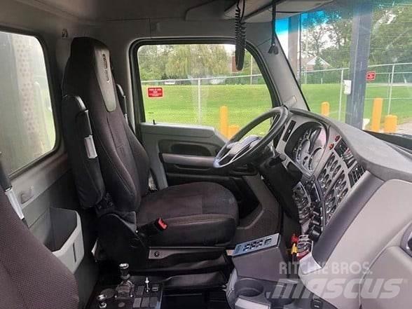 Kenworth T880 Грузовики-Самосвалы
