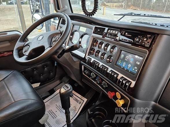 Kenworth W900 Грузовики-Самосвалы