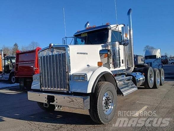 Kenworth W900B Седельные тягачи
