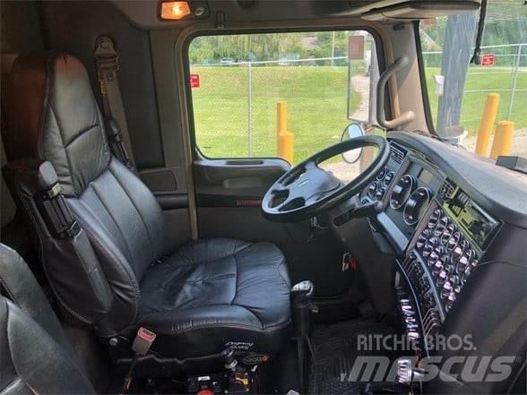 Kenworth W900B Грузовики-Самосвалы