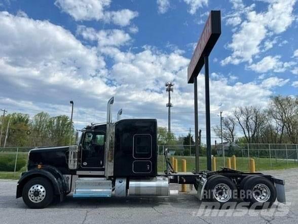 Kenworth W900L Седельные тягачи