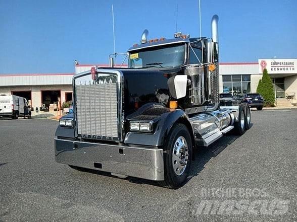 Kenworth W900L Седельные тягачи