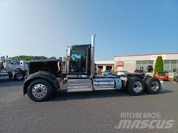 Kenworth W900L Седельные тягачи
